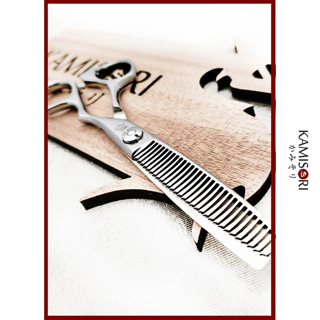 Kamisori Azaki Professional Texturizing Shears - Image 3